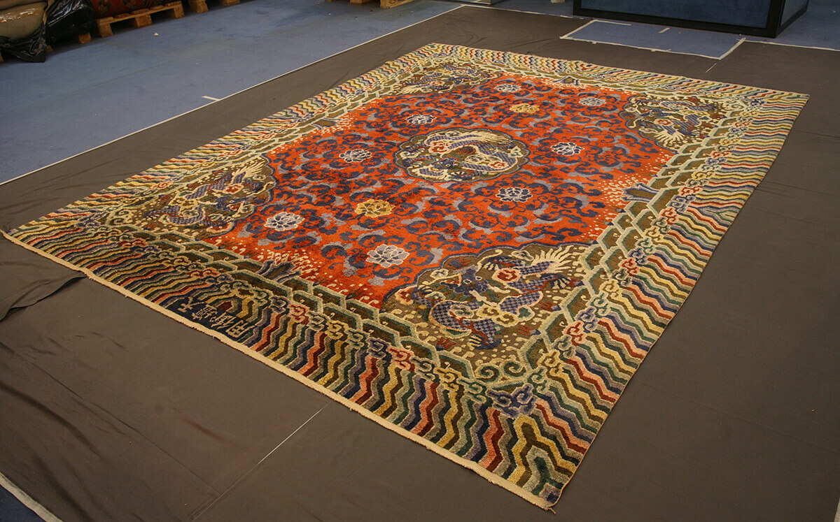 Late Qing dynasty signed Beiging Silk and Metal Carpet n°:54587294